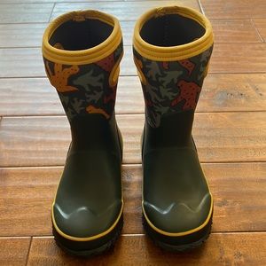 K grasp Bigfoot/ bogs bloom rain boots youth size 1 waterproof